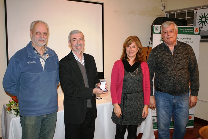 150723 ingenieros agasajados Isoardi